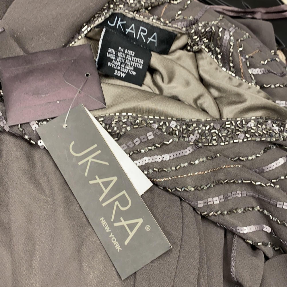 JKARA flutter sleeves fit and flare beaded bodice long gown - Picture 6 of 7